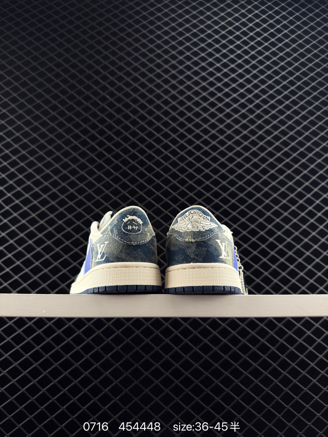 Travis Scott x Air Jordan 1 ” Reverse Mocha “